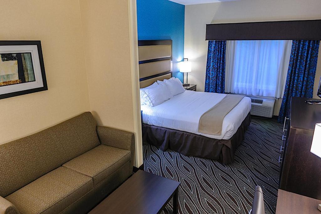 Holiday Inn Express - Ludlow - Chicopee Area By Ihg Rum bild